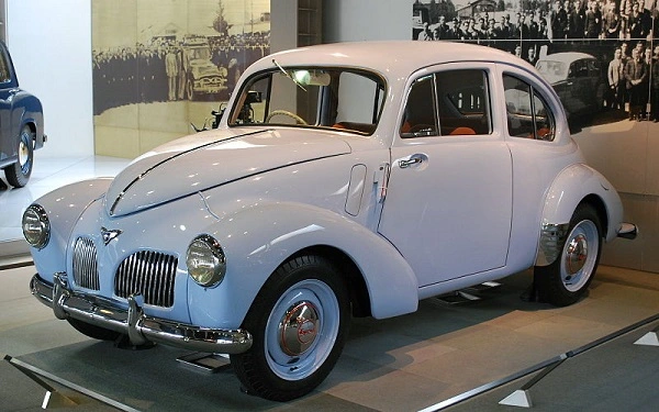 Prima mașină postbelică Toyota SA 1947